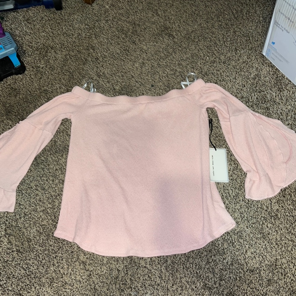 Nwt coverstirched off the shoulder